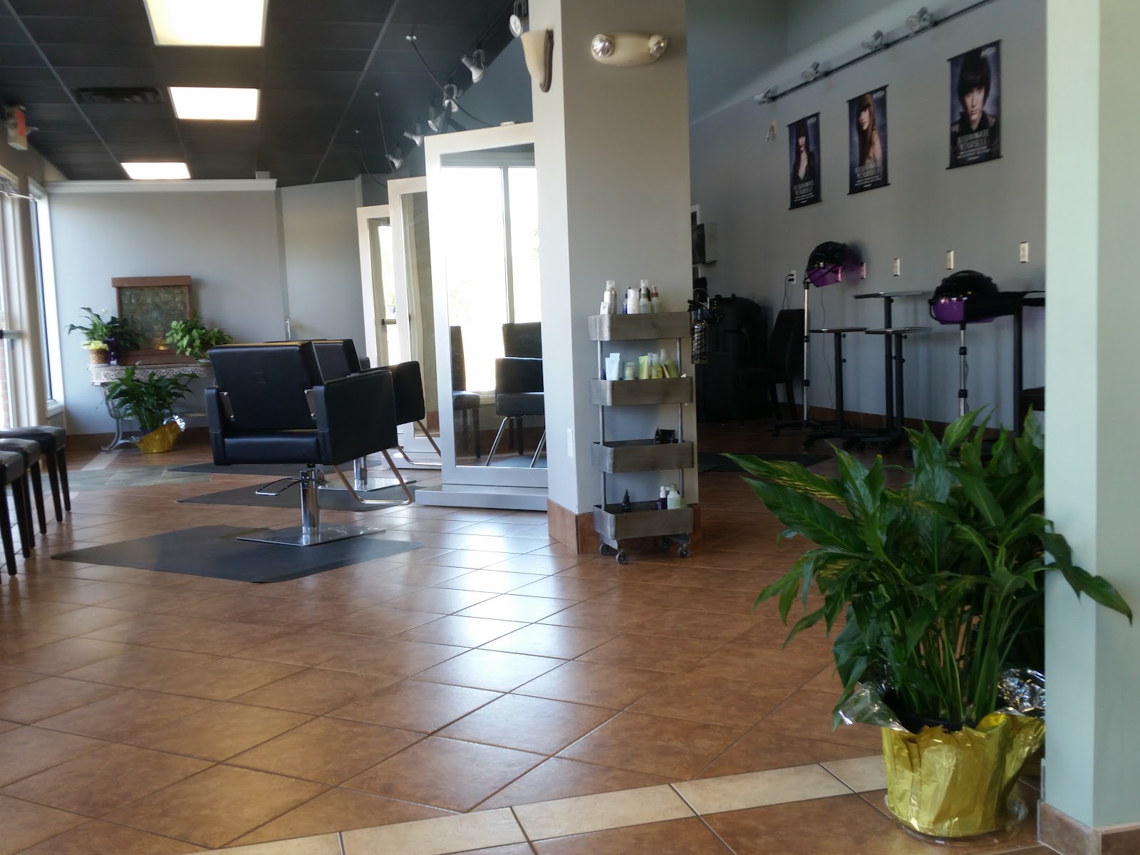 Availeth Spa Salon nail photo 2